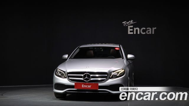 Mercedes-Benz E-Class E220d Avantgarde