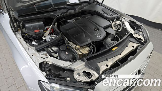 Mercedes-Benz E-Class E220d Avantgarde