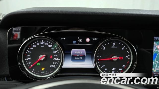 Mercedes-Benz E-Class E220d Avantgarde
