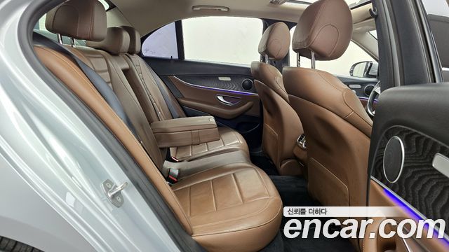 Mercedes-Benz E-Class E220d Avantgarde