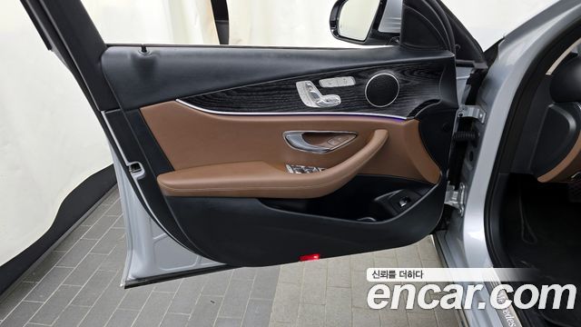 Mercedes-Benz E-Class E220d Avantgarde