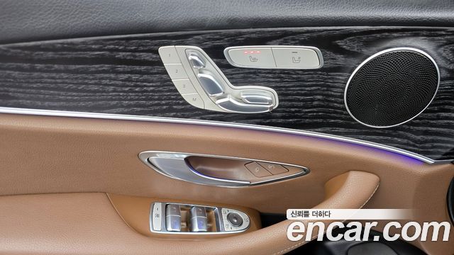 Mercedes-Benz E-Class E220d Avantgarde