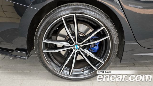 BMW 3-Series 330i M Sport