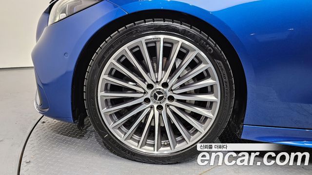 Mercedes-Benz C-Class C300 4MATIC AMG Line