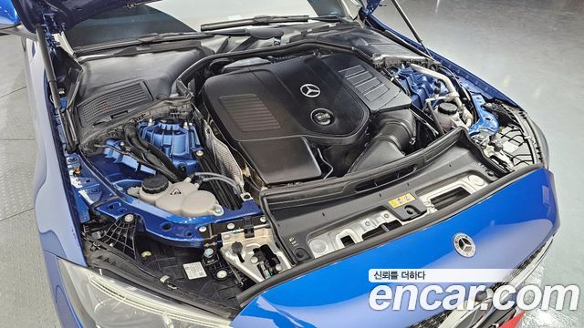 Mercedes-Benz C-Class C300 4MATIC AMG Line