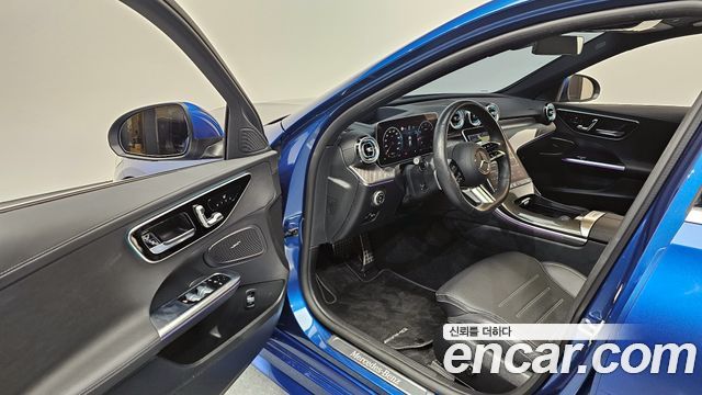 Mercedes-Benz C-Class C300 4MATIC AMG Line