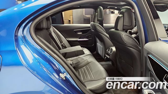 Mercedes-Benz C-Class C300 4MATIC AMG Line