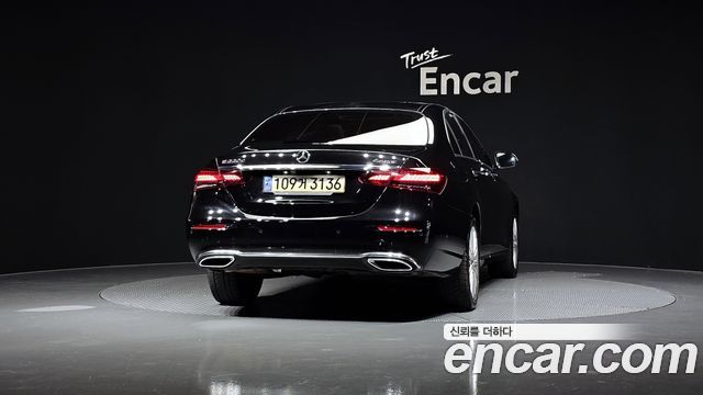 Mercedes-Benz E-Class E220d 4MATIC Exclusive