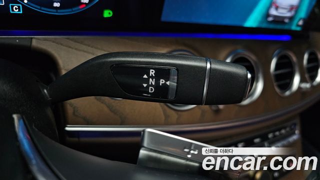 Mercedes-Benz E-Class E220d 4MATIC Exclusive