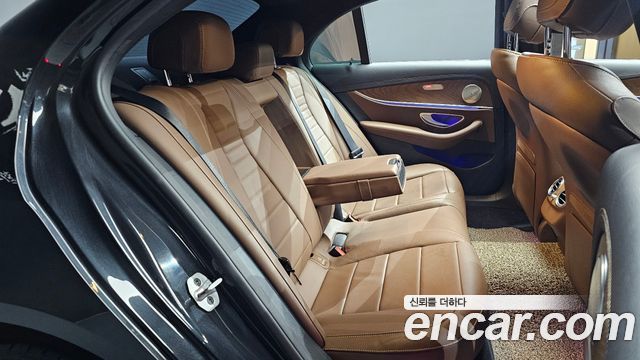 Mercedes-Benz E-Class E220d 4MATIC Exclusive