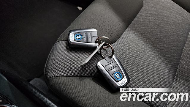 BMW i3 LUX