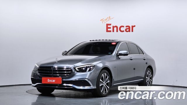 Mercedes-Benz E-Class E300e 4MATIC Exclusive