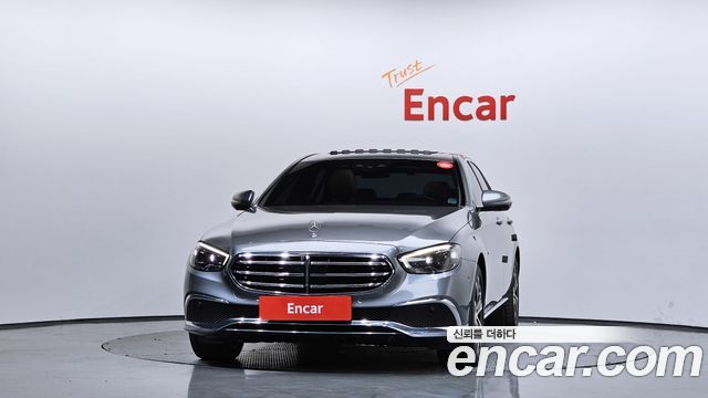 Mercedes-Benz E-Class E300e 4MATIC Exclusive