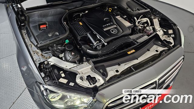 Mercedes-Benz E-Class E300e 4MATIC Exclusive