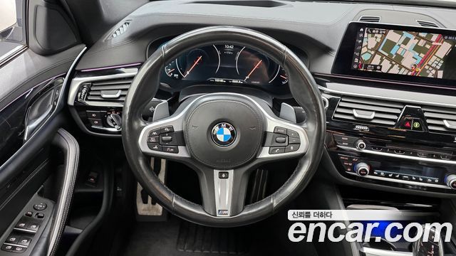 BMW 5-Series 530i xDrive M Sport Package Plus