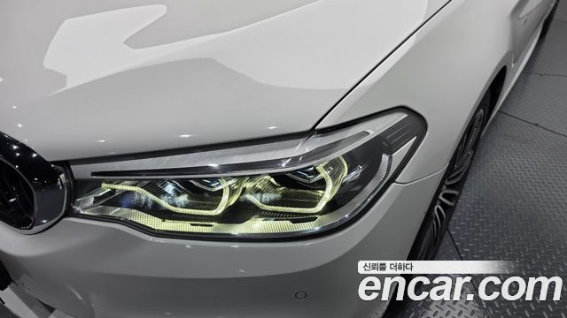 BMW 5-Series 530i xDrive M Sport Package Plus