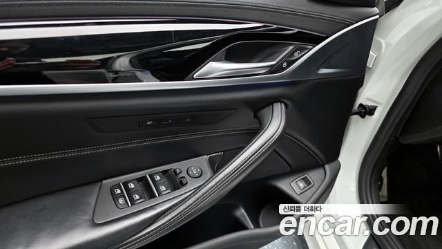 BMW 5-Series 530i xDrive M Sport Package Plus
