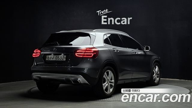 Mercedes-Benz GLA-Class GLA200 d