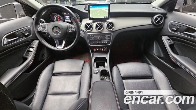Mercedes-Benz GLA-Class GLA200 d
