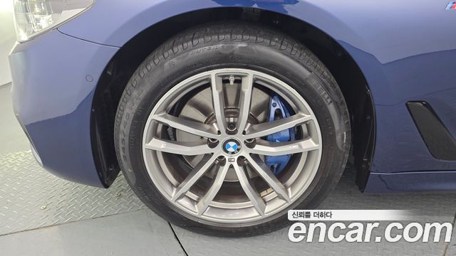 BMW 5-Series 530i M Sport Package