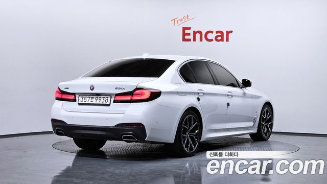 BMW 5-Series 530i xDrive M Sport Package