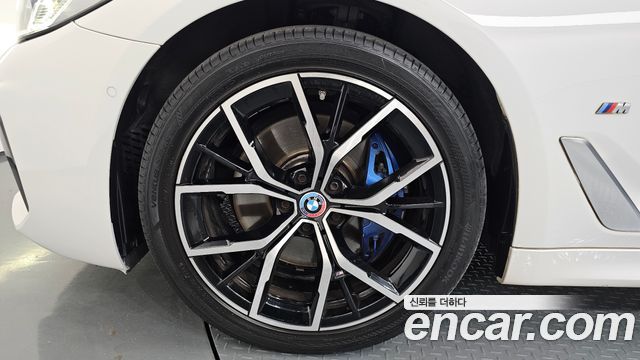 BMW 5-Series 530i xDrive M Sport Package