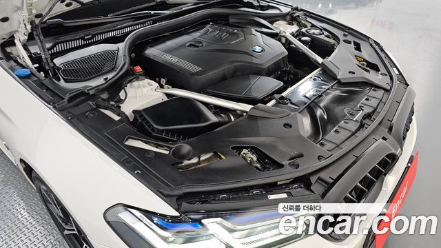BMW 5-Series 530i xDrive M Sport Package