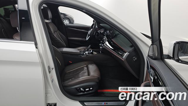 BMW 5-Series 530i xDrive M Sport Package