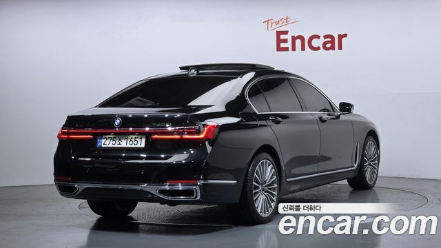 BMW 7-Series 740Li xDrive Design Pure Excellence