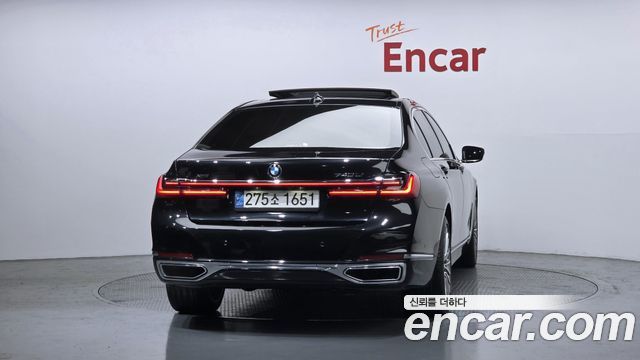 BMW 7-Series 740Li xDrive Design Pure Excellence