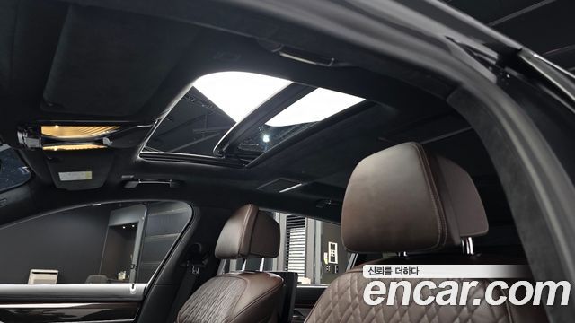 BMW 7-Series 740Li xDrive Design Pure Excellence