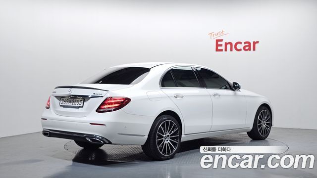 Mercedes-Benz E-Class E220d 4MATIC Exclusive