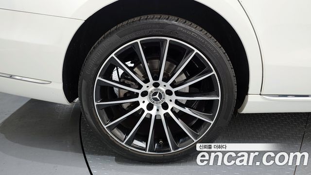 Mercedes-Benz E-Class E220d 4MATIC Exclusive