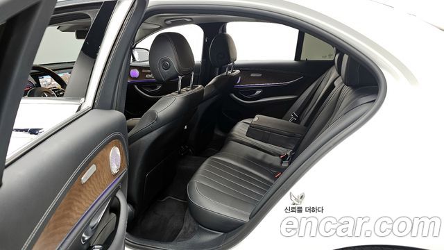 Mercedes-Benz E-Class E220d 4MATIC Exclusive