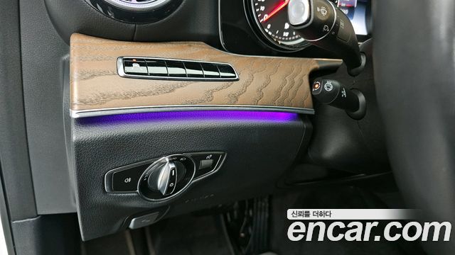 Mercedes-Benz E-Class E220d 4MATIC Exclusive