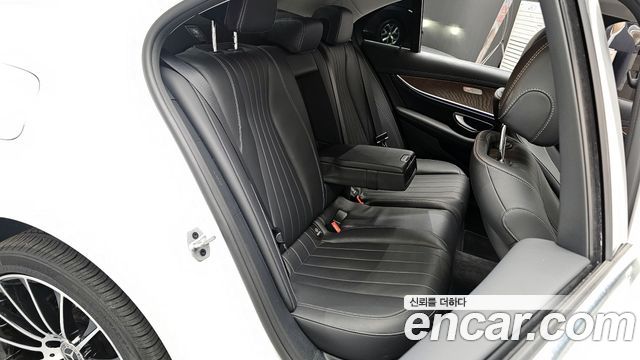 Mercedes-Benz E-Class E220d 4MATIC Exclusive
