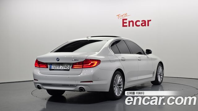 BMW 5-Series 530i Luxury Plus