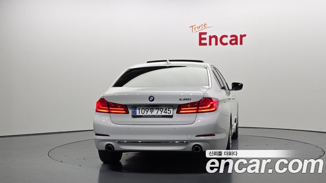 BMW 5-Series 530i Luxury Plus