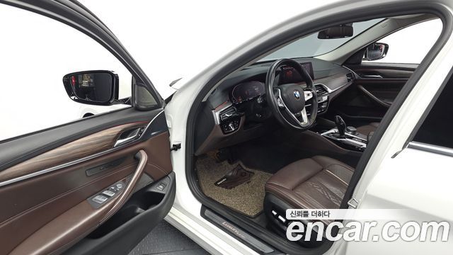 BMW 5-Series 530i Luxury Plus