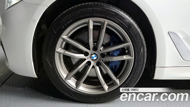 BMW 5-Series 530i xDrive M Sport Package Plus