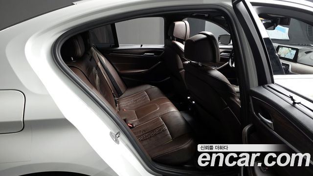 BMW 5-Series 530i xDrive M Sport Package Plus