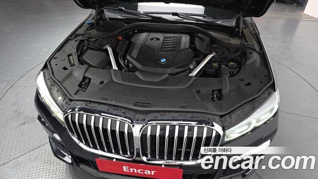 BMW 7-Series 740Li xDrive M Sport Package