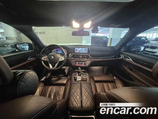 BMW 7-Series 740Li xDrive Design Pure Excellence