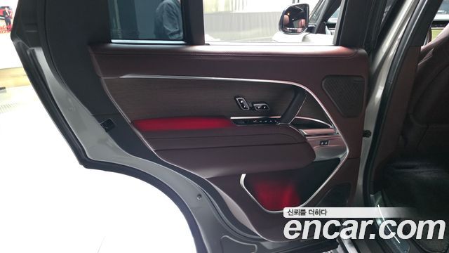 Land Rover Range Rover D350 Autobiography