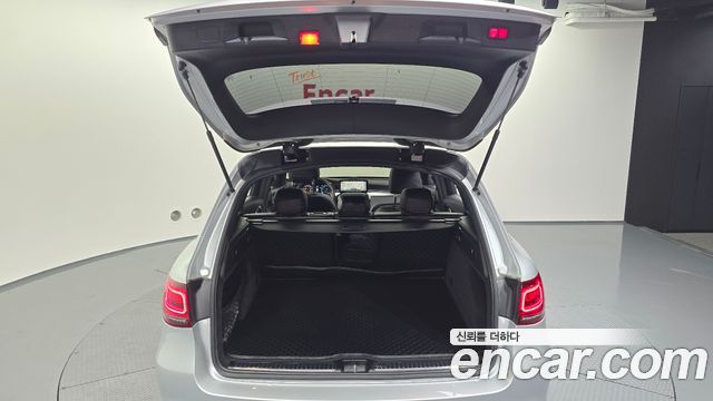 Mercedes-Benz GLC-Class GLC300 4MATIC