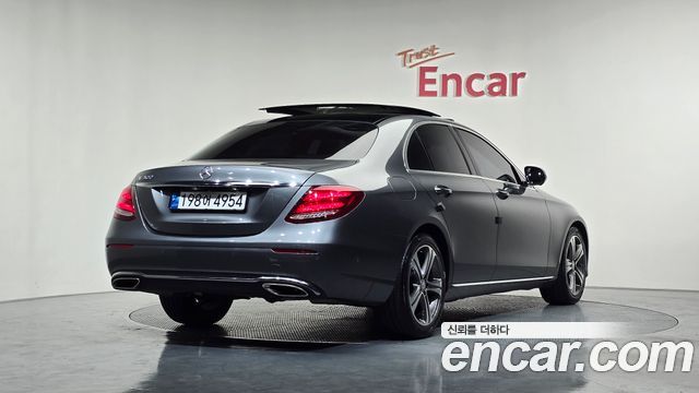 Mercedes-Benz E-Class E300 Avantgarde