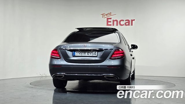 Mercedes-Benz E-Class E300 Avantgarde