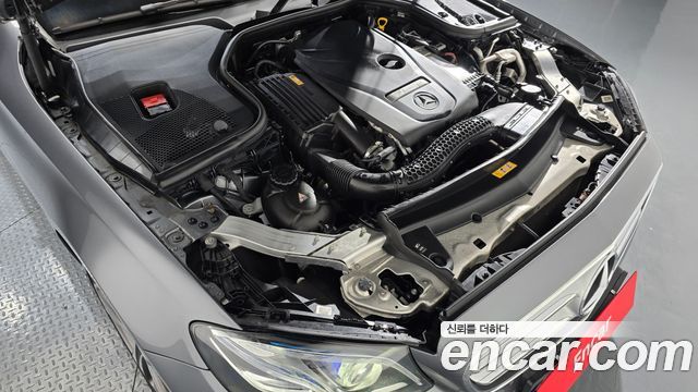 Mercedes-Benz E-Class E300 Avantgarde