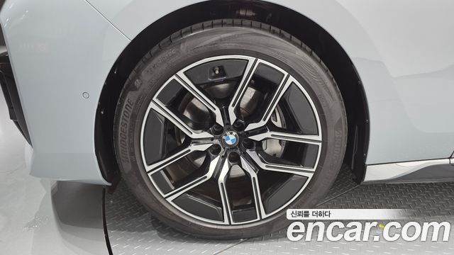 BMW 7-Series 740d xDrive M Sport