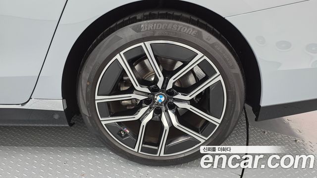 BMW 7-Series 740d xDrive M Sport
